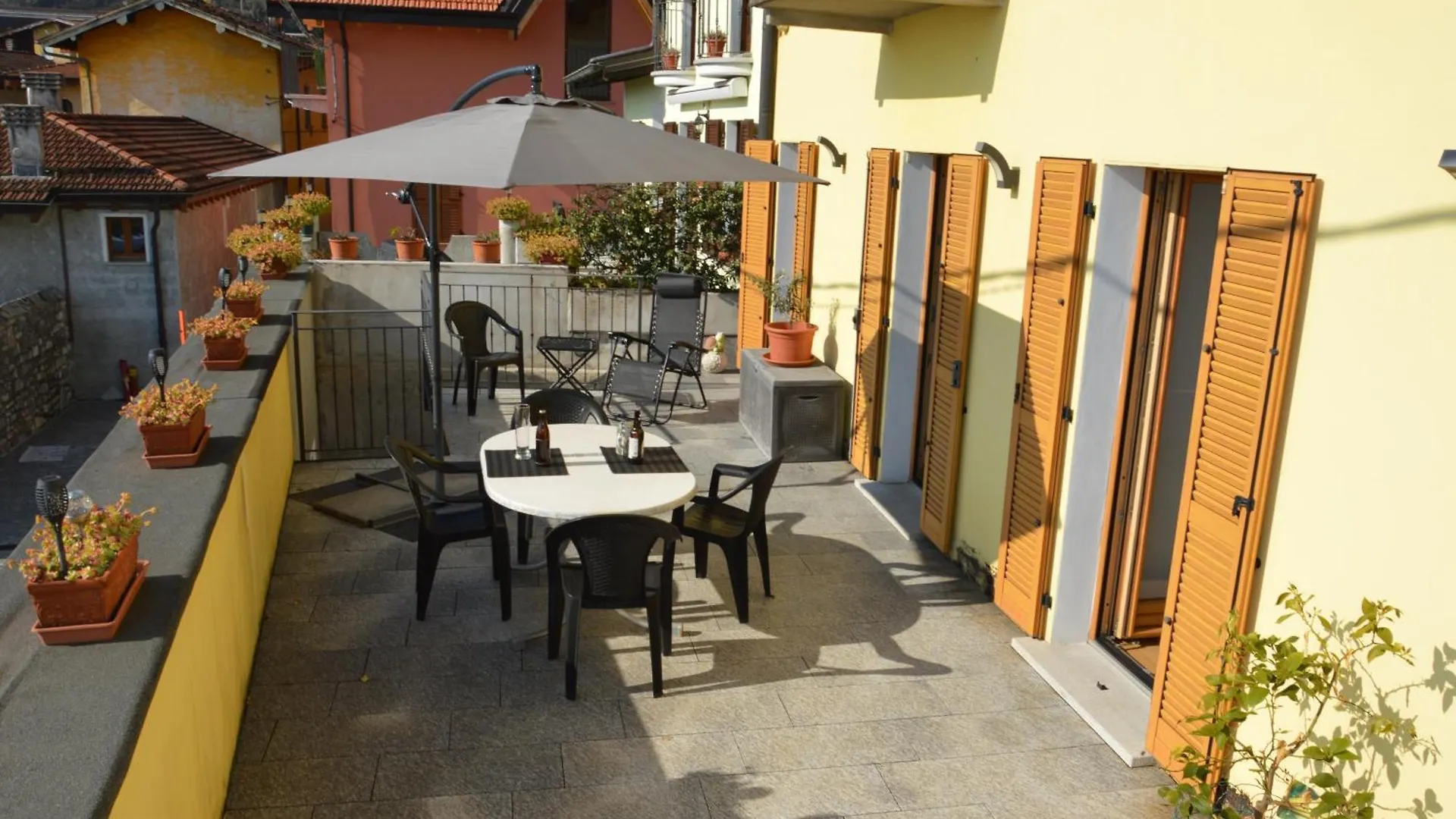 Casa Carmen Apartment Lake Como Dongo